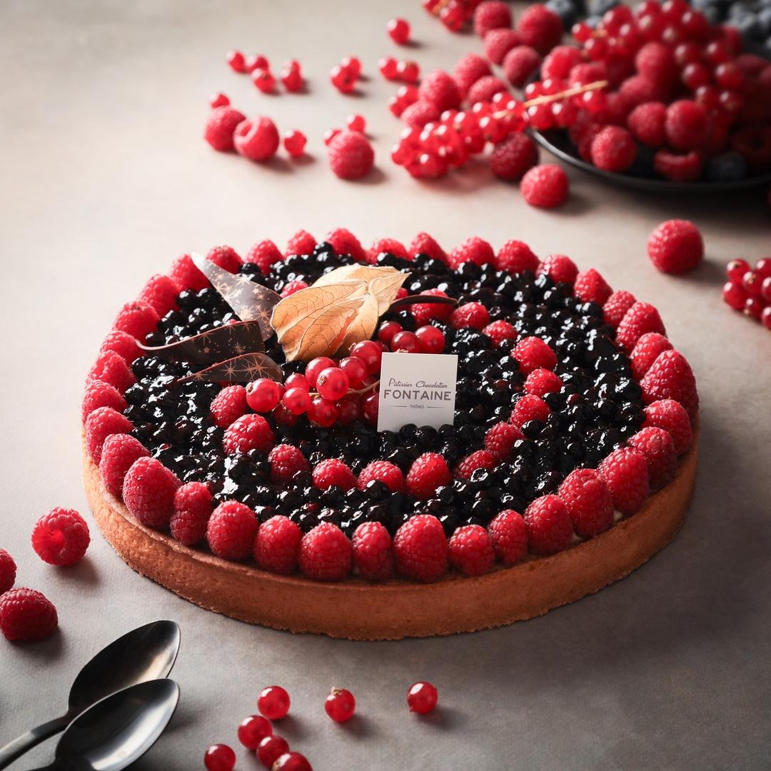 Photographe culinaire alimentaire patisserie annecy haute savoie lestudioz emmanuel cagnart 1080 entremet fruits rouge tarte gourmande cassis framboise image